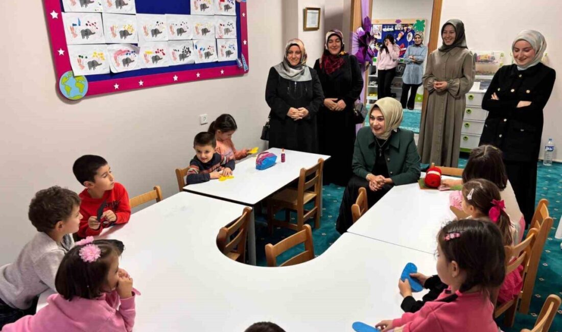 Berna Çiçek, Kur’an Kursu’nu Ziyaret Ederek Eğitim Süreçlerini Yerinde İnceledi Berna Çiçek, Ardahan Valisi Hayrettin Çiçek'in eşi, Nafiye Yıldız Hafızlık