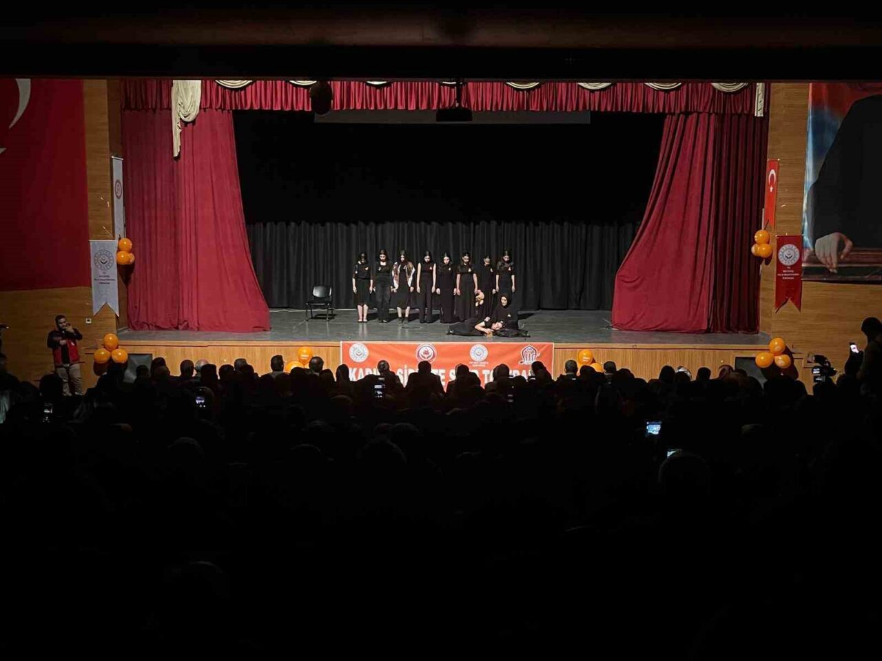 Siirt Valisi Kemal Kızılkaya, 25 Kasım Kadına Yönelik Şiddete Karşı