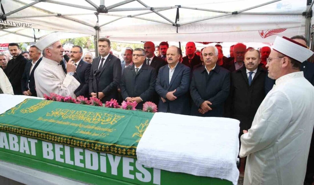 Kastamonu Valisi Meftun Dallı'nın annesi Şehri Dallı, Sinop'un Boyabat ilçesinde