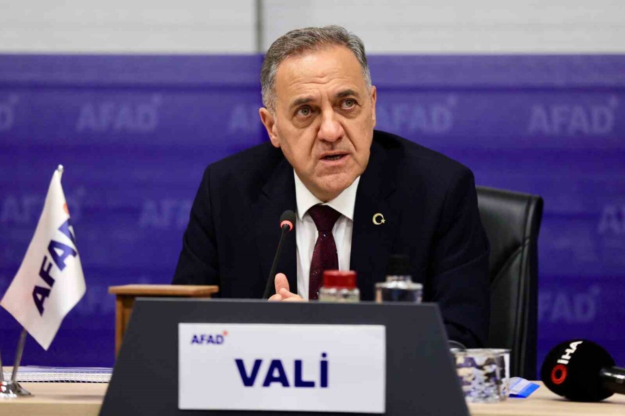 Bingöl Valisi Dr. Ahmet Hamdi Usta, ildeki deprem risklerine karşı