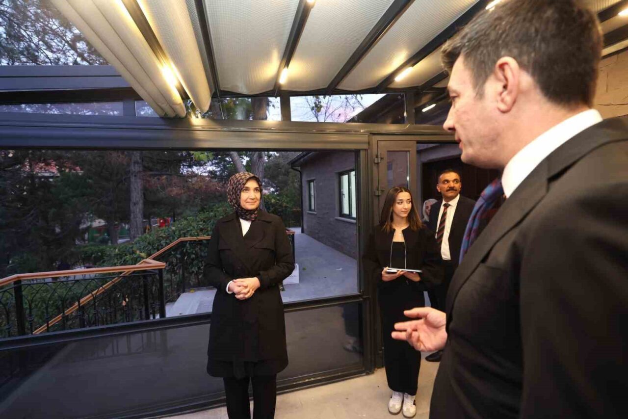 Afyonkarahisar Valiliği, merkezdeki kafe projesinde sona yaklaşıldığını duyurdu. Valimiz Doç.