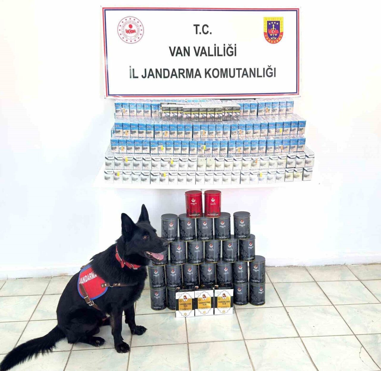 Van'ın Erciş ilçesinde gerçekleştirilen jandarma operasyonunda 2 bin 590 paket