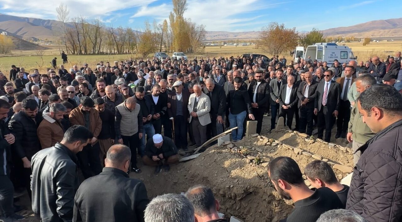 Hakkari’deki Trafik Kazasında Yaralanan Selma Karay Hayatını Kaybetti, Ölü Sayısı Dörde Çıktı