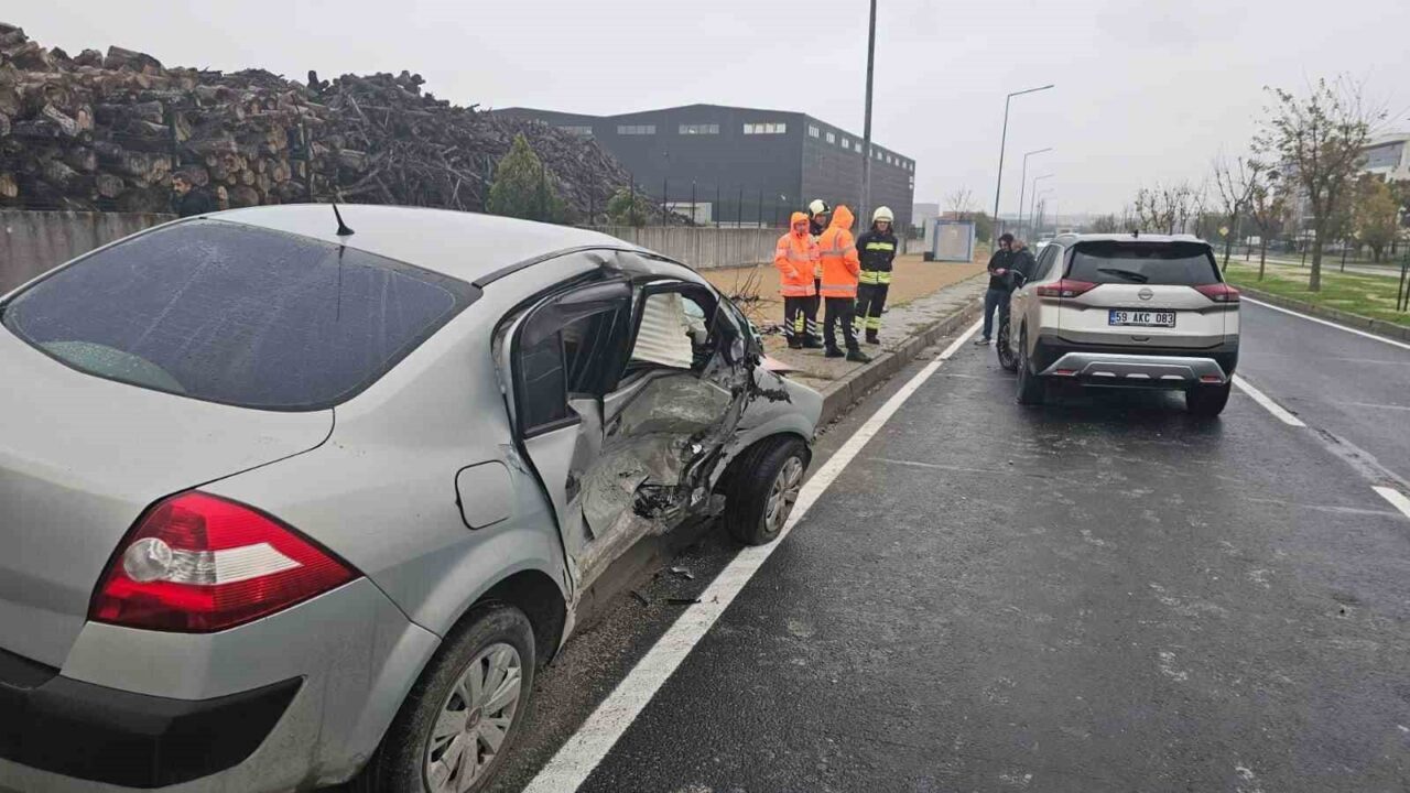 Tekirdağ’da meydana gelen trafik kazasında bir kişi yaralandı, sürücünün durumu stabil