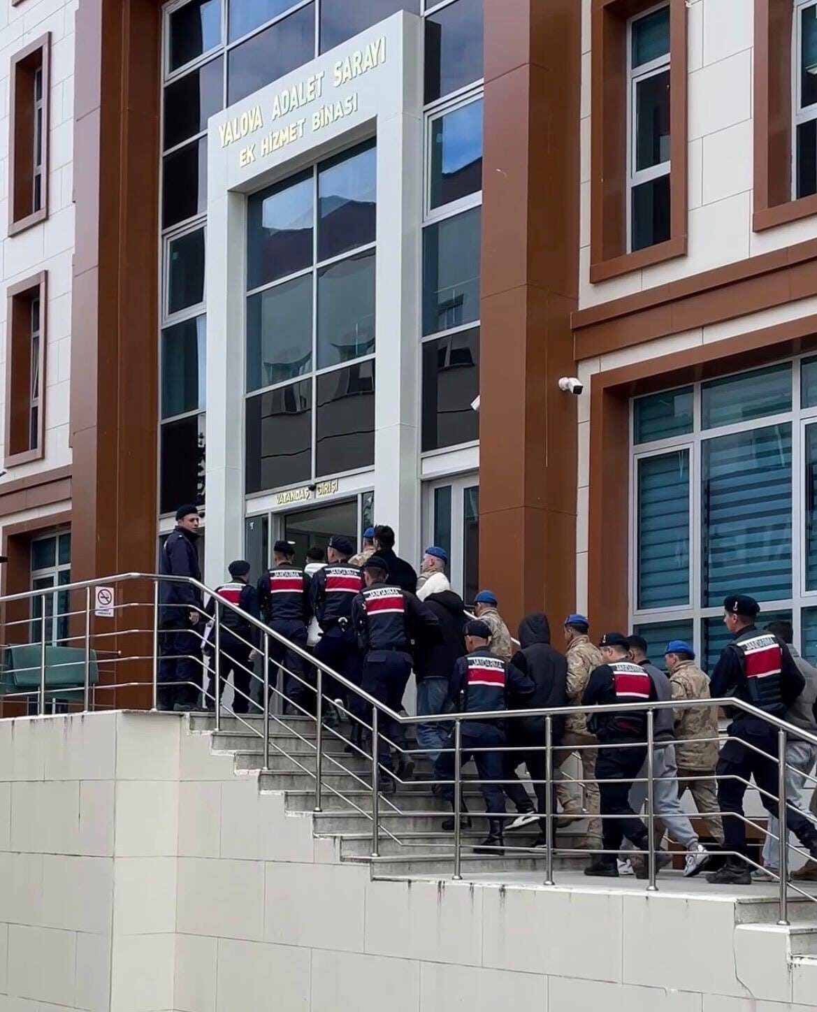 Yalova’da Kurşunlama Olayı: 7 Şüpheliden Biri Tutuklandı