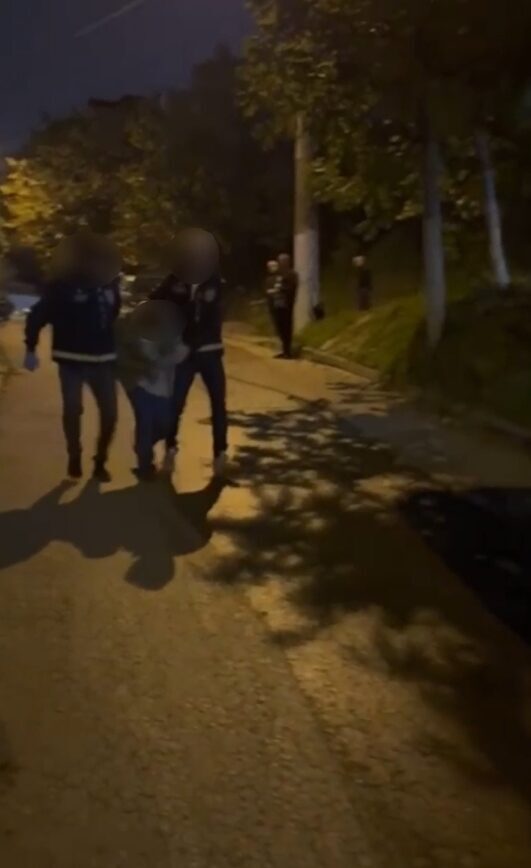 Yalova’da Dükkan Satışı Dolandırıcılığı: 100 Bin Doları Alan Şüpheli Yakalandı