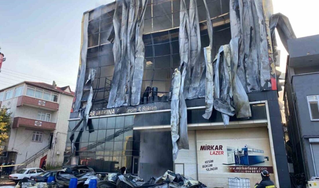 Kocaeli’deki Parfüm Tesisinde Yangın Sonucu Hayatını Kaybedenlerin Sayısı 7’ye Yükseldi Kocaeli'nin Dilovası ilçesindeki bir parfüm dolum tesisinde çıkan yangında ağır