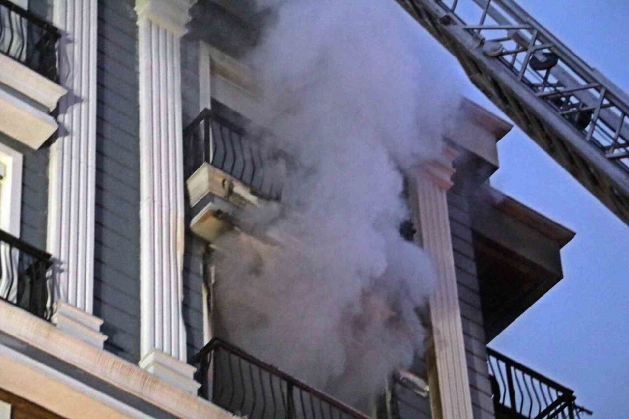 Antalya'da yangınla ilgili anneanne Hülya Çetinkaya ve teyzesi Filiz Kaplan'ı