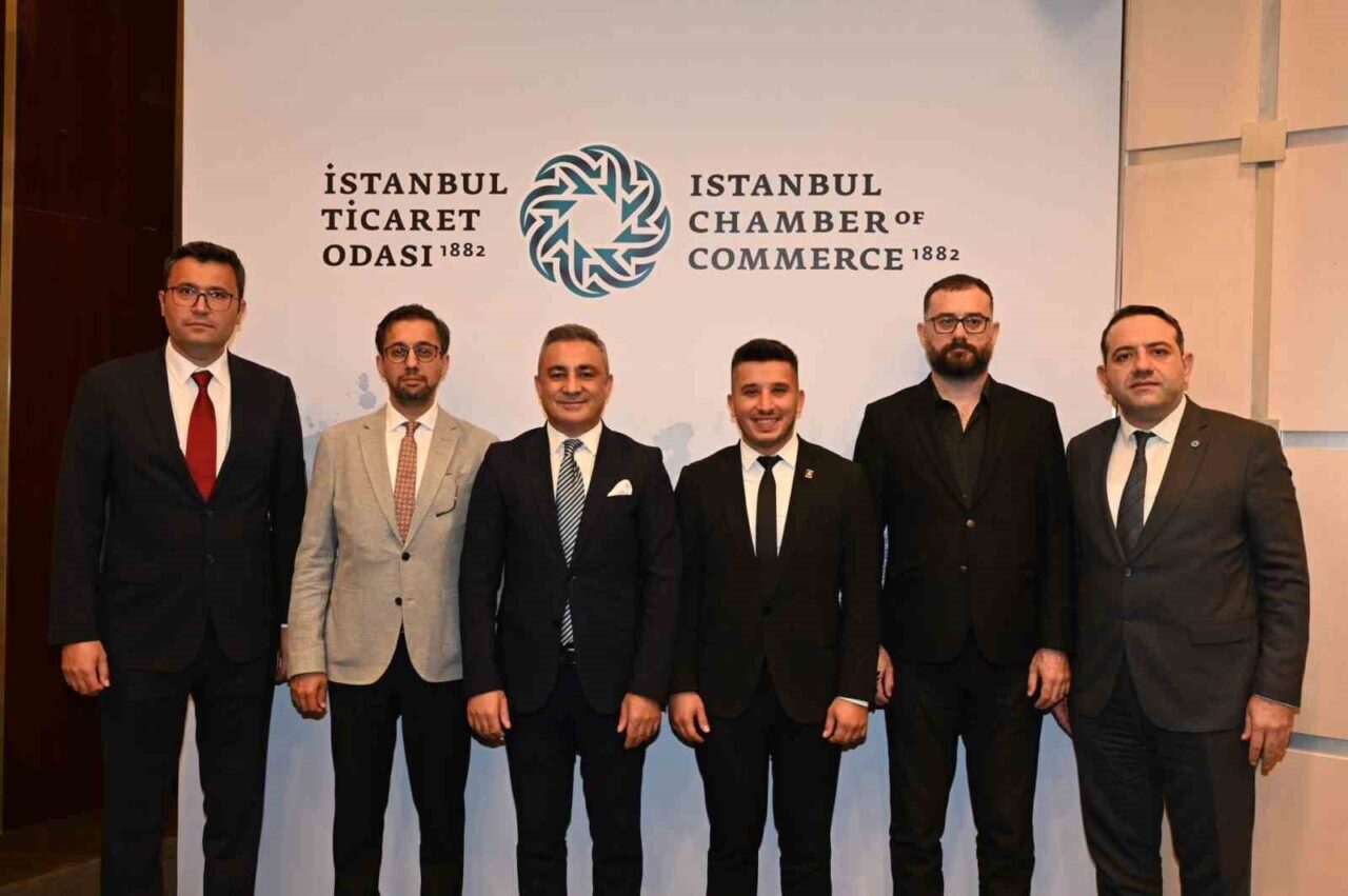 İTO tarafından düzenlenen "Emlak Ofisleri Açısından Yapay Zeka" panelinde, Altın