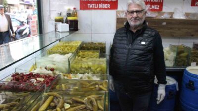 Aydın'da kış mevsimiyle birlikte turşu satışları artış gösterdi. Yarım asırlık