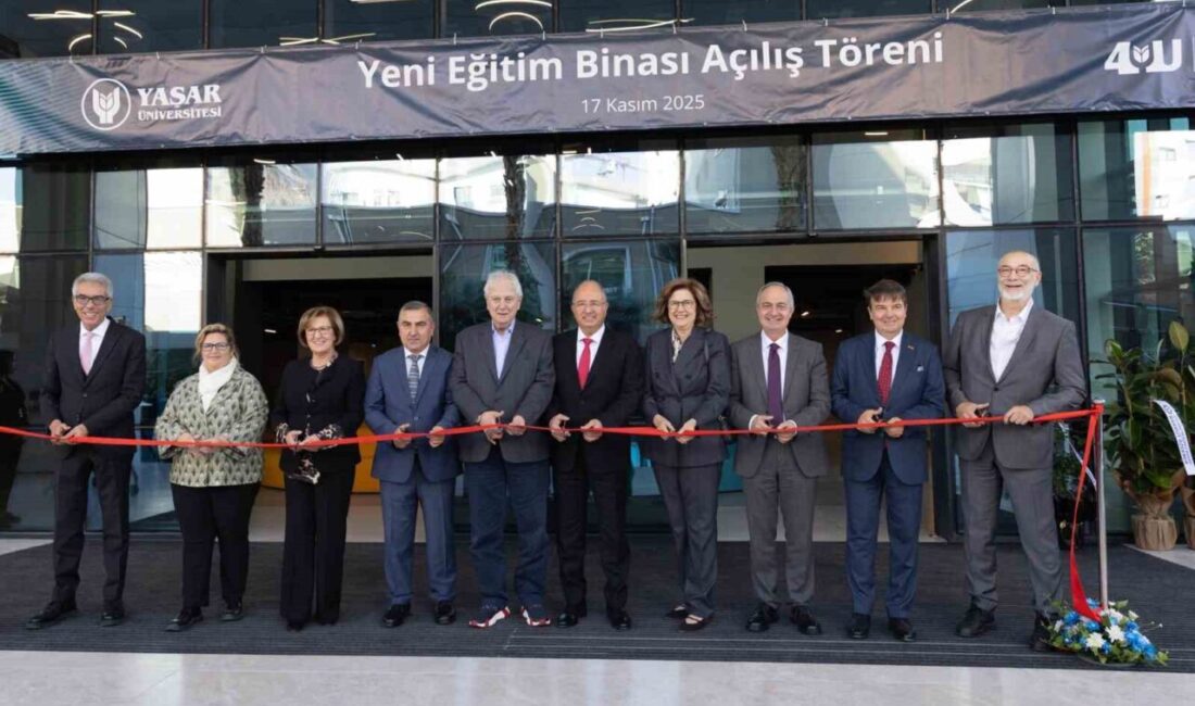 Yaşar Üniversitesi, yeni eğitim binasını açarak sürdürülebilir ve akıllı kampüs