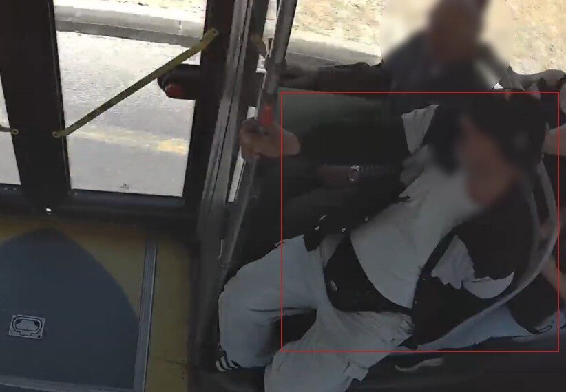 Mersin'de yaşlıların cep telefonlarından hırsızlık yapan C.Y. isimli şüpheli, polis