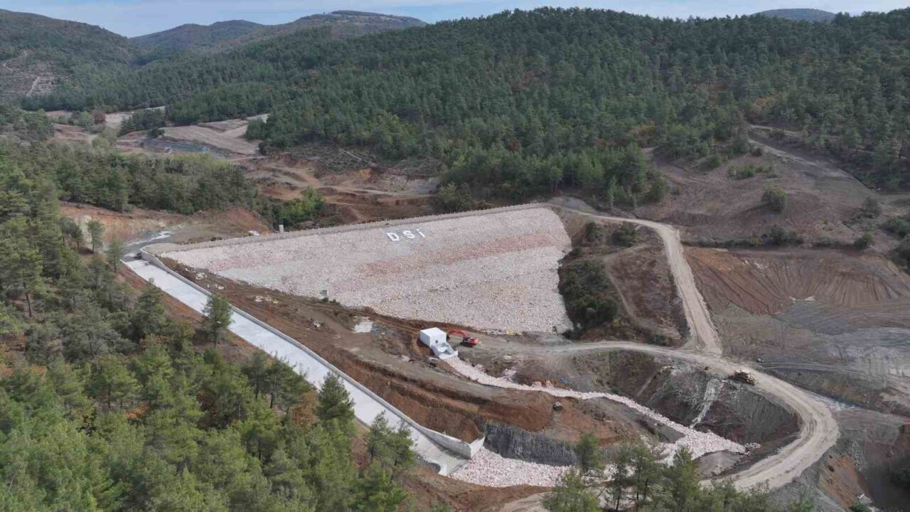 Çanakkale’nin Çan ilçesinde tarımsal sulama amacıyla yapılan Yaykın Göleti tamamlandı.