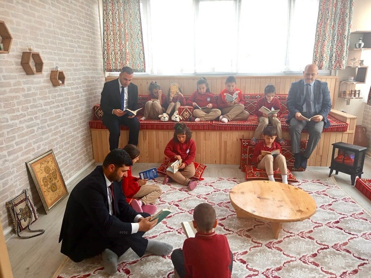 Bayburt’ta Öğrencilerin Okuma Alışkanlığını Geliştirmek İçin Etkinlik Düzenlendi