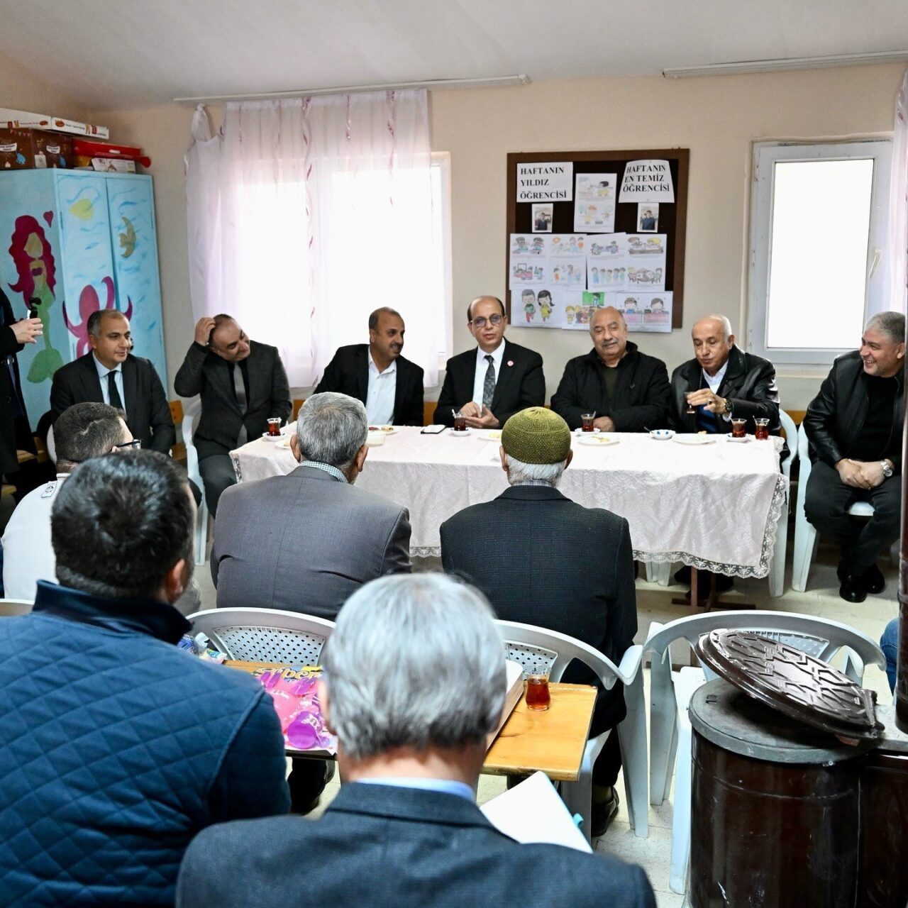 Yeşilyurt Belediye Başkanı Prof. Dr. İlhan Geçit, Mahmutlu Mahallesi'nde yapılan