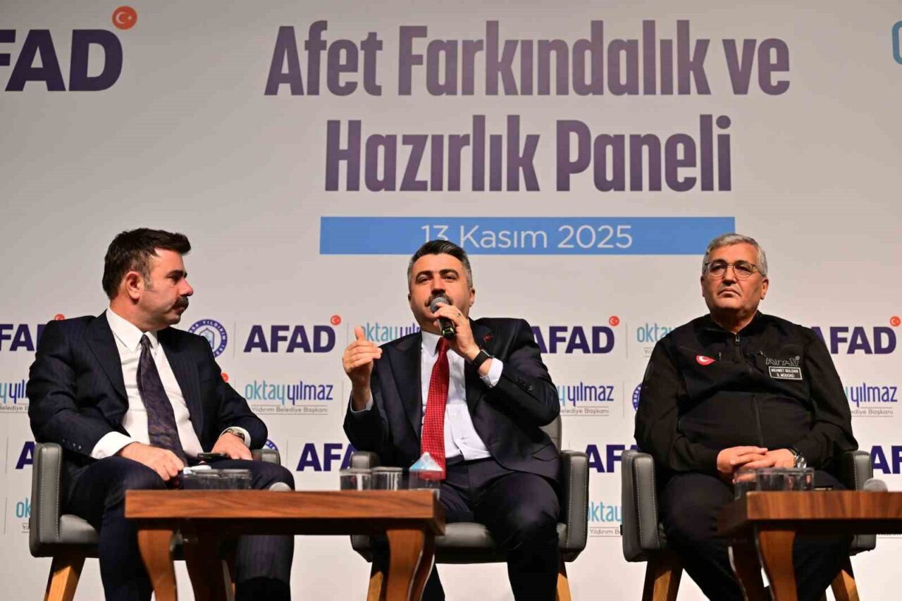 Yıldırım Belediyesi, AFAD işbirliğiyle Barış Manço Kültür Merkezi'nde "Afet Farkındalık
