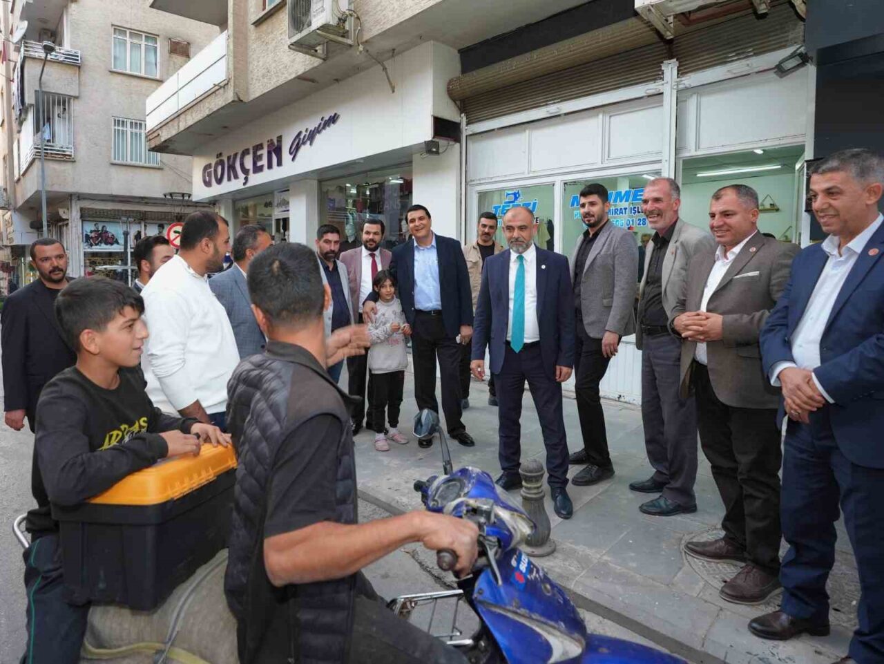 Şehitkamil Belediye Başkanı Umut Yılmaz, Nizip’te hemşehrileriyle bir araya gelerek