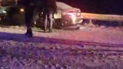 Sivas’ta kar yağışının ardından meydana gelen zincirleme trafik kazasında 1