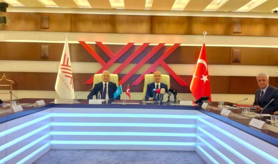 Yükseköğretim Kurulu ve Türk Akademisi Arasında İş Birliği Anlaşması İmzalandı Yükseköğretim Kurulu (YÖK) ile Türk Akademisi iş birliğini artırmak amacıyla