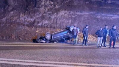 Gümüşhane-Trabzon yolunda kayalara çarpmamak için manevra yapan Ali Ç. yönetimindeki