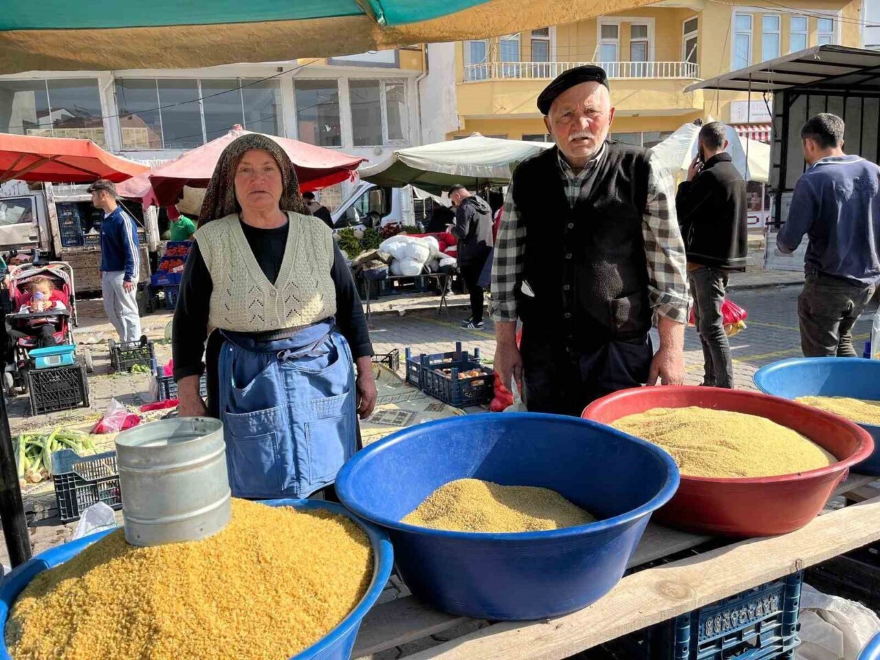 Yozgat'ın Çekerek ilçesinde 71 yaşındaki Selvet ve Halil Çekiç çifti,