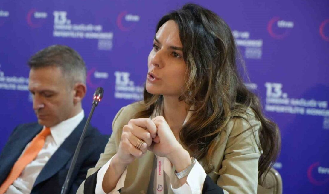 Antalya'da yapılan 13. Üreme Sağlığı ve İnfertilite Kongresi'nde, Prof. Dr.