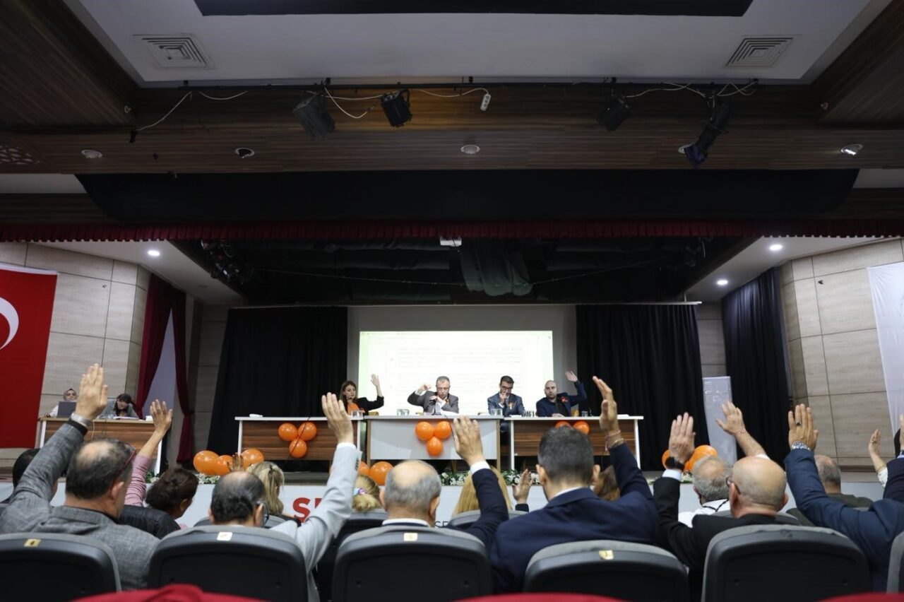 Yunusemre Belediyesi Kasım Ayı Meclis Toplantısı'nda, Lösemili Çocuklar Haftası kapsamında