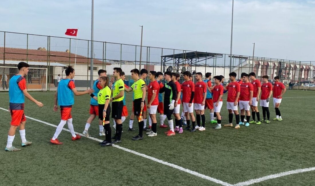 Yurtlig İl Birinciliği Müsabakaları Balıkesir’de Başladı: Öğrenciler Heyecan Dolusu Turnuvaya Katılıyor Gençlik ve Spor Bakanlığı'na bağlı Kredi ve Yurtlar Genel Müdürlüğü,