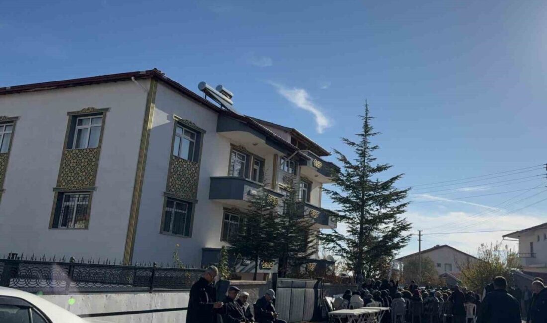 İstanbul'da tatil yapan Servet ve Çiğdem Böcek çifti, 12 Kasım'da