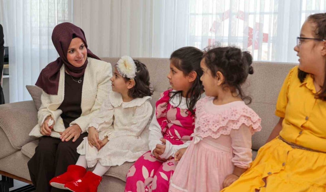 Zeynep Sözer, Çocuk Evi’nde Miniklerle Bir Araya Gelerek Sevgi Paylaştı Bilecik Valisi Faik Oktay Sözer'in eşi Zeynep Sözer, hane ziyaretleri