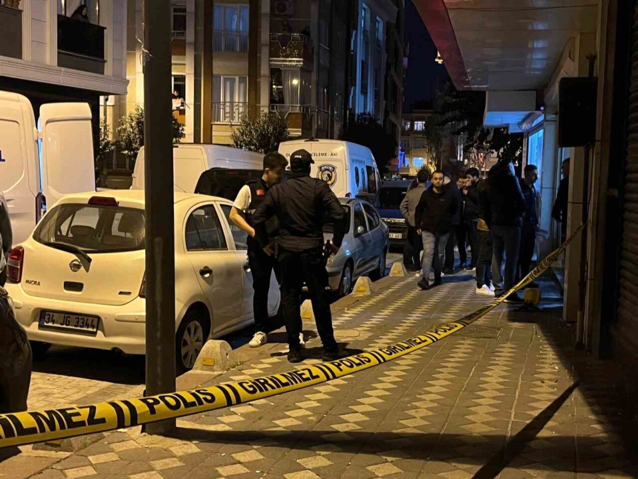 Zeytinburnu’nda Alacak Tartışmasında İki Kişi Silahlı Saldırı Sonucu Hayatını Kaybetti