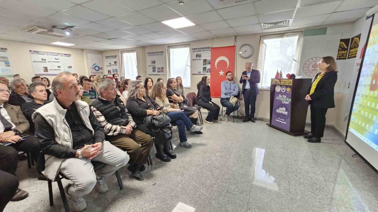 Zonguldak'ta "Türkiye’de Pnömokonyoz Sorunu ve Çözümleri" toplantısı başladı. Prof. Dr.