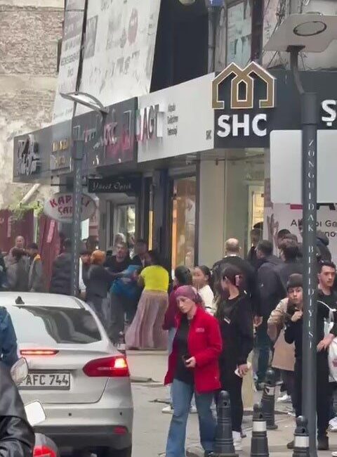 Zonguldak'ın Mithatpaşa Mahallesi'nde iki grup arasında çıkan tartışma, kavga ile