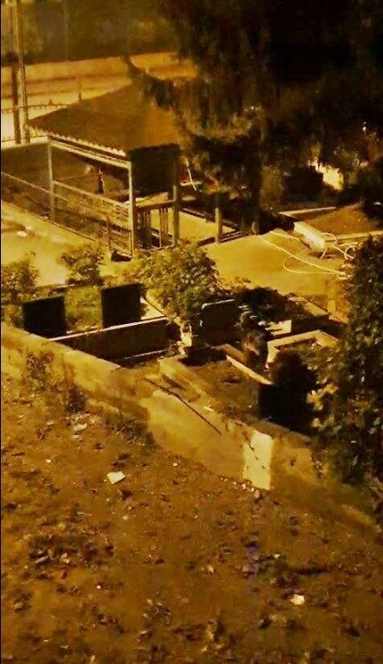 Zonguldak'ın Gökçebey ilçesinde Osman Acar, evine yakın bir mezarlıkta sesler