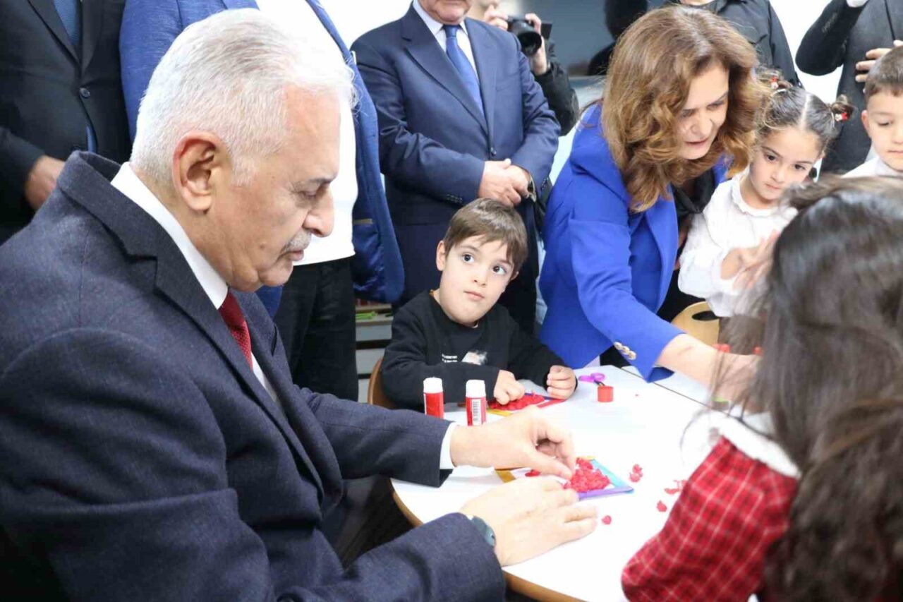 Zonguldak'ta hayırsever Hakan Şen ve oğlu Yaman Şen tarafından yaptırılan