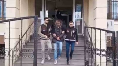 2015'ten beri aranan M.T. (47), Adapazarı'nda polis tarafından yakalandı. Çocuğun