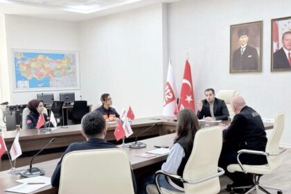 Şırnak 112 Acil Çağrı Merkezi, Acil Hizmet Kalitesini Arttırmak İçin Yılsonu Değerlendirme Toplantısı Düzenledi