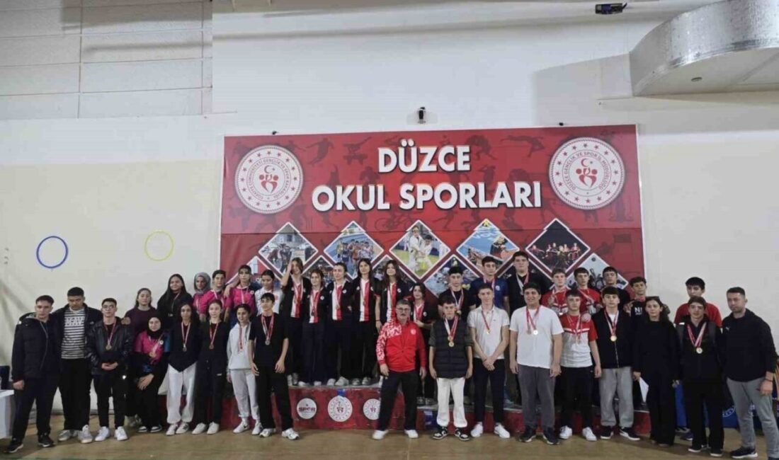 Düzce’de Okul Sporları Bilek Güreşi Müsabakalarında Şampiyonlar Belli Oldu Düzce'de düzenlenen okul sporları bilek güreşi müsabakaları geride kaldı. Bahçeşehir
