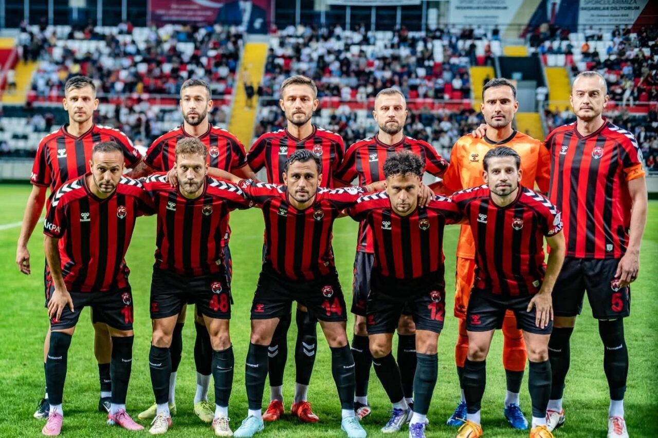 24 Erzincanspor Yönetim Kurulu, kulübün zor durumu nedeniyle olağanüstü genel