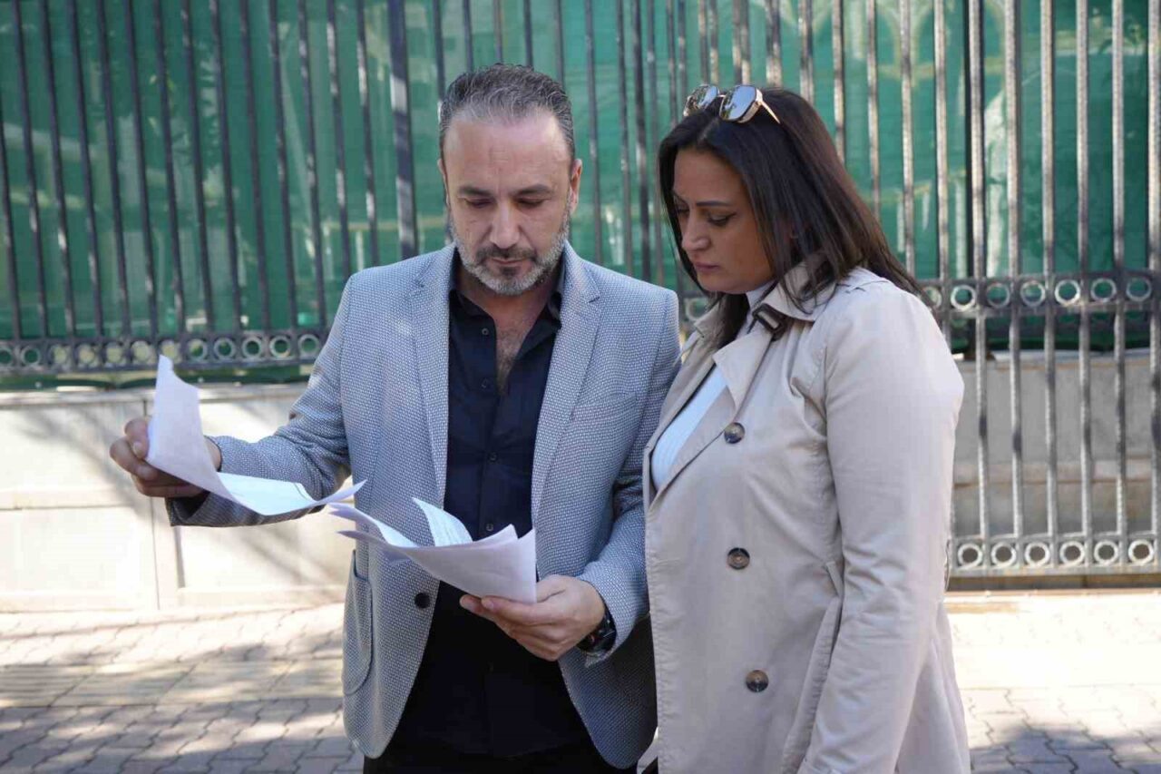 Antalya'da, B.B. ve 10 kişi, 8 mağduru "2B arsa" vaadiyle