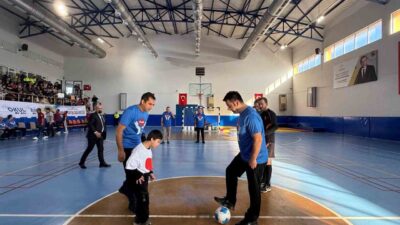 Gazipaşa’da 3 Aralık Dünya Farkındalık Günü dolayısıyla özel gereksinimli öğrenciler