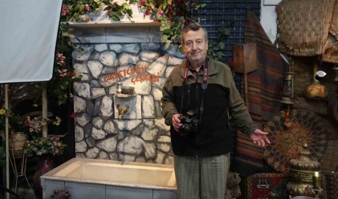 Burdur’da 54 Yıldır Fotoğrafçılık Yapan Mahmut Kanık: “Sağlığım El Verdiği Sürece Bu İşte Olacağım” Burdur'da 54 yıldır fotoğrafçılık yapan 73 yaşındaki Mahmut Kanık, dededen