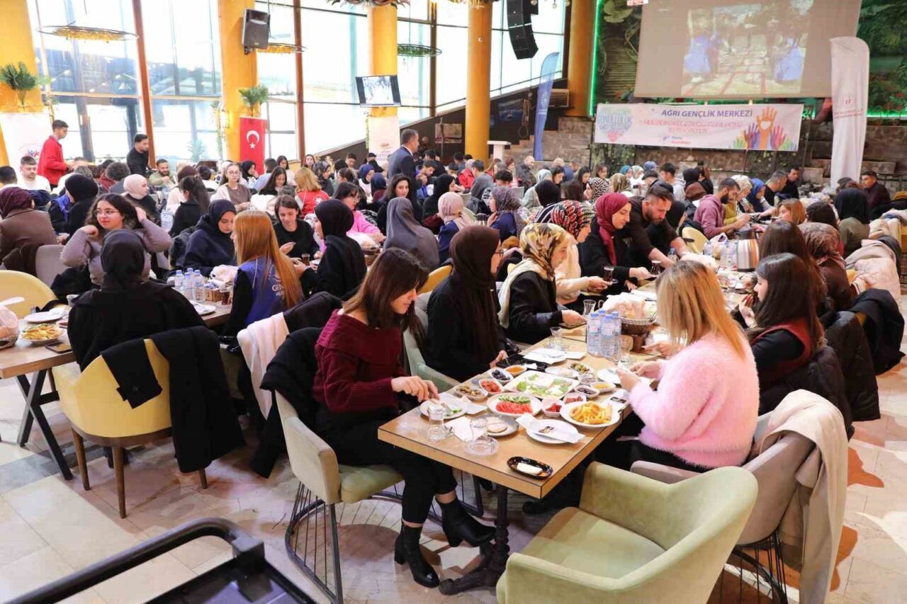 Ağrı'da 5 Aralık Dünya Gönüllüler Günü, Vali Yardımcısı Tuncay Karataş