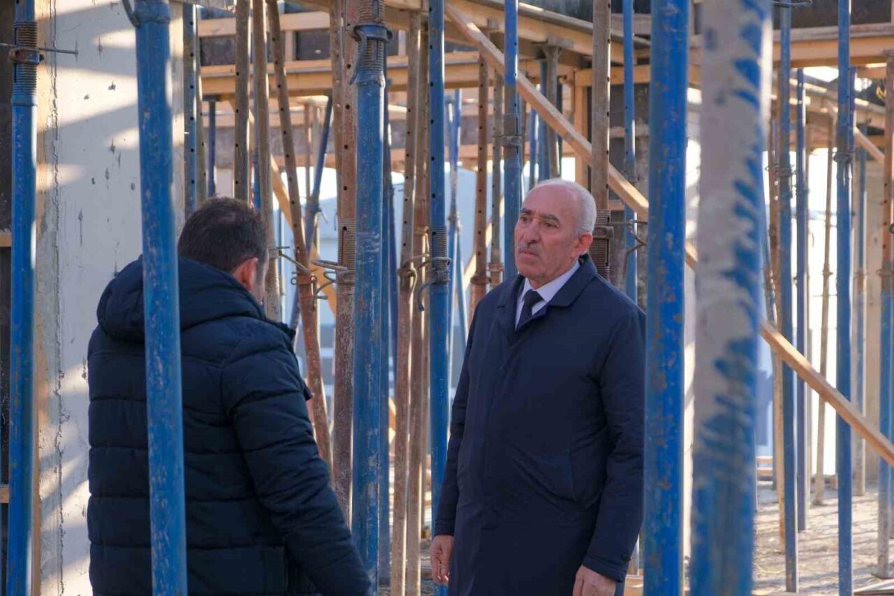 Kayseri Esnaf ve Sanatkarlar Odaları Birliği'nin (KESOB) yeni hizmet binasının