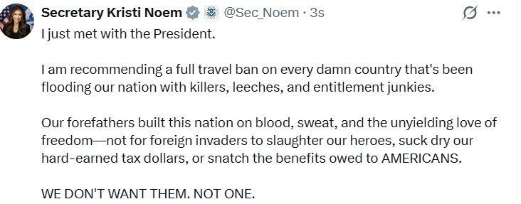 ABD İç Güvenlik Bakanı Kristi Noem, Başkan Donald Trump ile