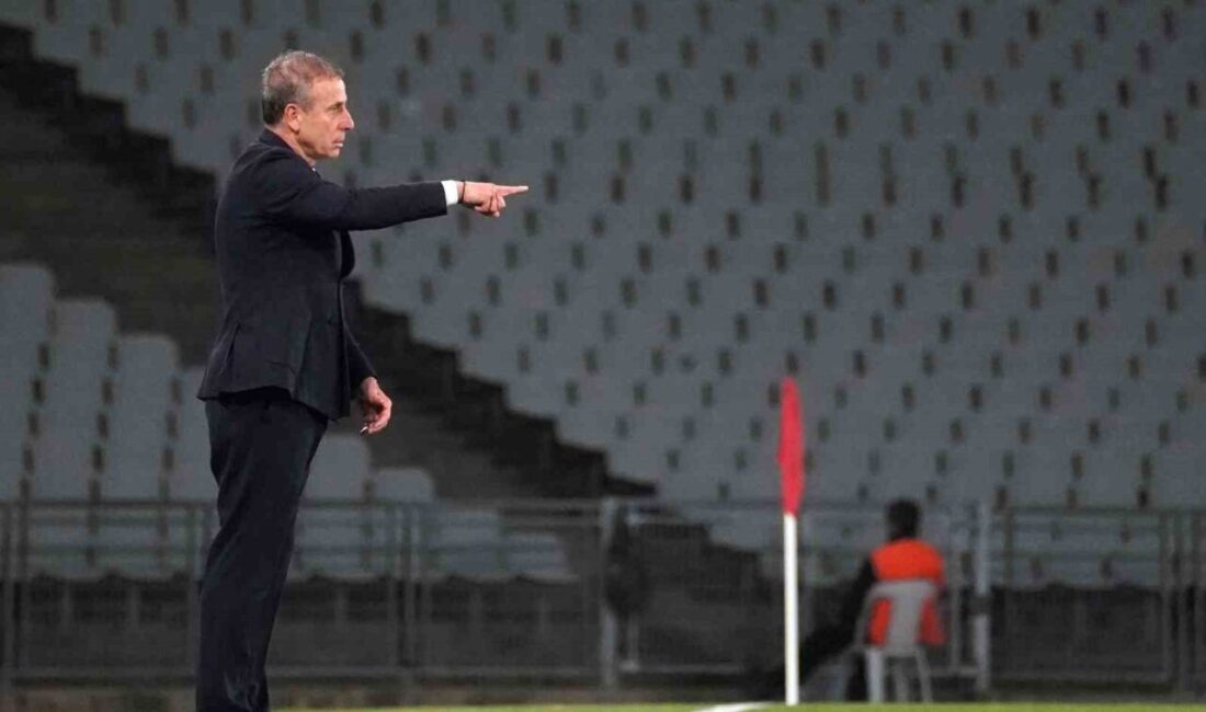 Abdullah Avcı’dan Çaykur Rizespor İddialarına Net Yanıt: “Gerçek Değil” Teknik Direktör Abdullah Avcı, Çaykur Rizespor ile anlaştığına dair çıkan