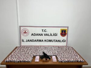 Adana'da jandarma, düzenlediği operasyonda 23 bin 876 uyuşturucu hap ve