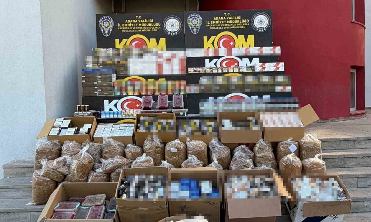 Adana’da gerçekleştirilen kaçakçılık operasyonunda büyük miktarda kaçak tütün ve sigara malzemesi ele geçirildi