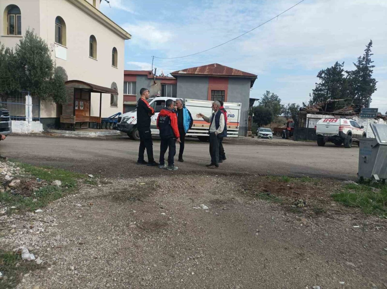 Adana'nın İmamoğlu ilçesinde, 72 yaşındaki zihinsel engelli Vahit Şentuna, 6