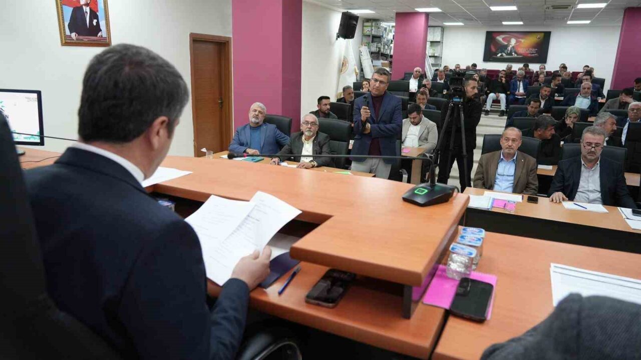 Adıyaman Belediye Başkanı Abdurrahman Tutdere, Aralık Ayı Meclis Toplantısı'nda şehre